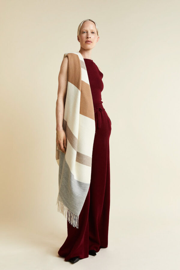 Cape „Satya“
