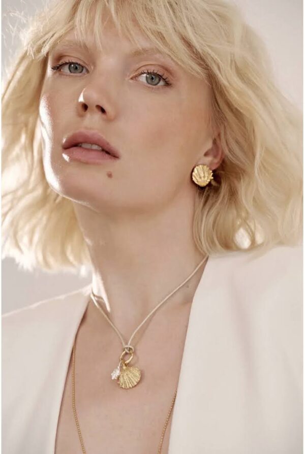 Ateleier Dorothee Shell Studs