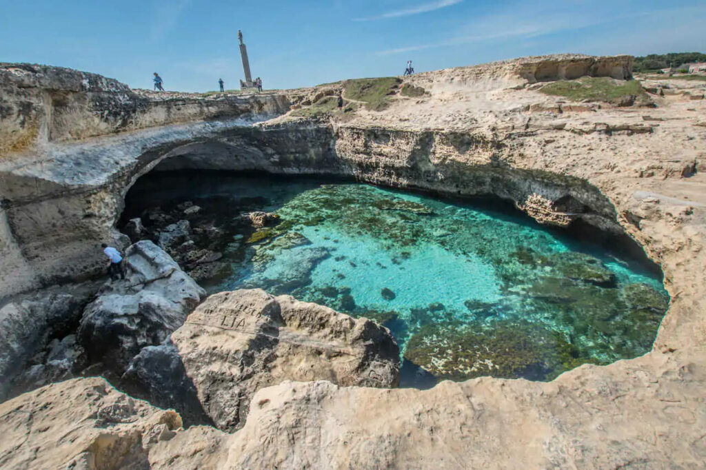 Die schönsten Strände in Apulien - Grotta della Poesia