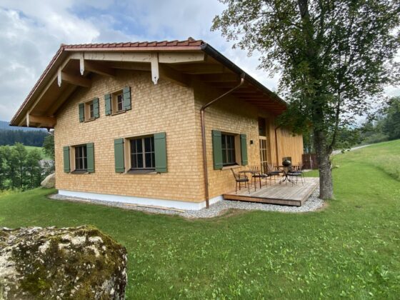 Ferienhaus Antons bei Oberstaufen: alpenländischer Charme in modernem Stil