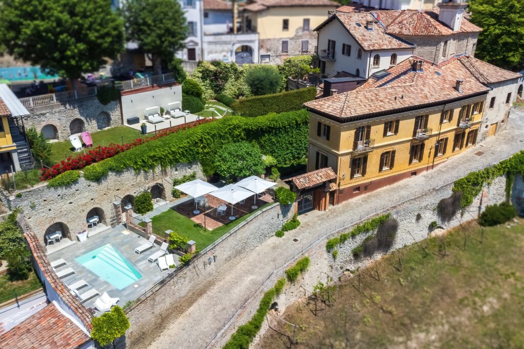 Relais Villa del Borgo - Boutiquehotel Canelli