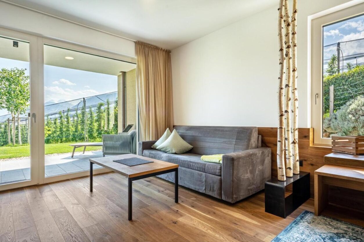 Ferienwohnungen Meran - Der Pataunerhof in Dorf Tirol