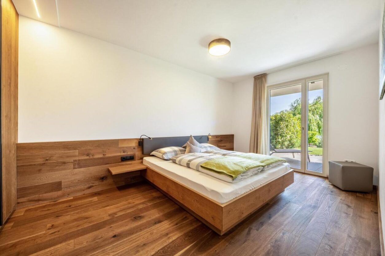 Ferienwohnungen Meran - Der Pataunerhof in Dorf Tirol