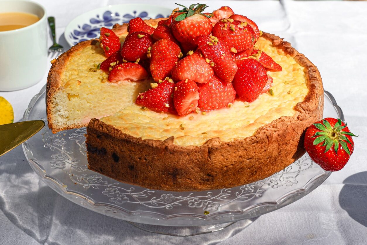 Rezept Holländischer Reiskuchen - Rijstevlaai mit Erdbeeren und Pistazien