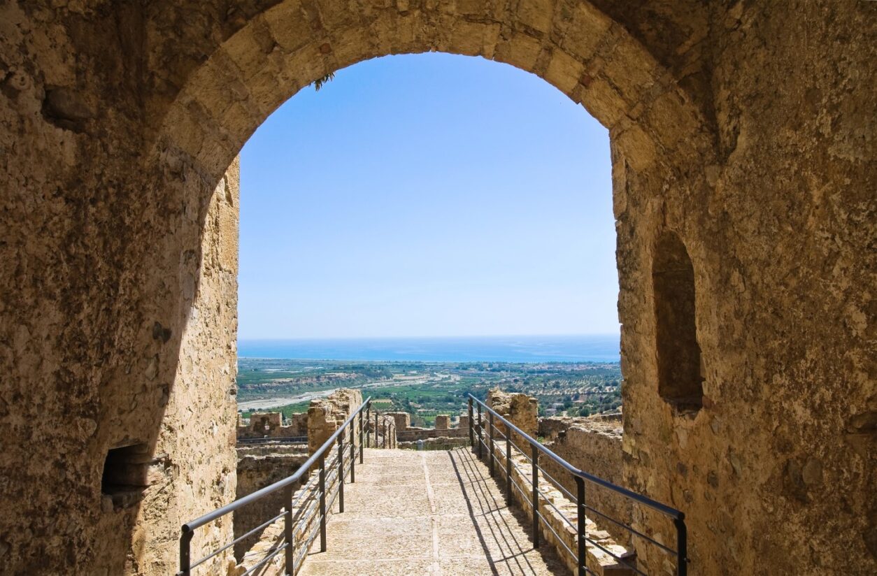 Die schönsten Orte in Kalabrien - Rocca Imperiale