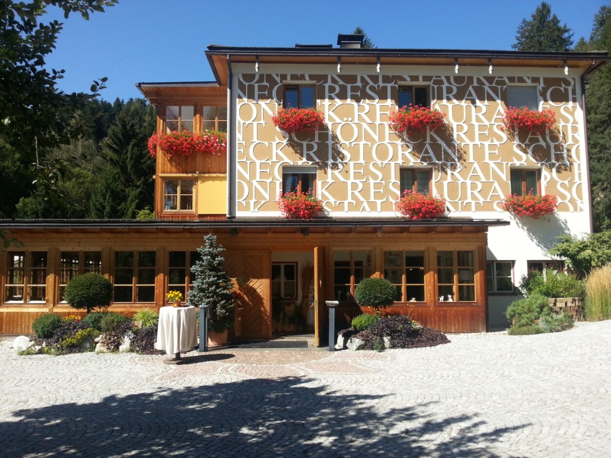 Reisetipps Südtirol in Eisacktal und Pustertal - Restaurant Schöneck