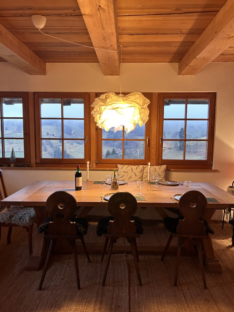 Einzigartige Ferienhäuser und Ferienwohnungen - Gastraum im Schwarzwald