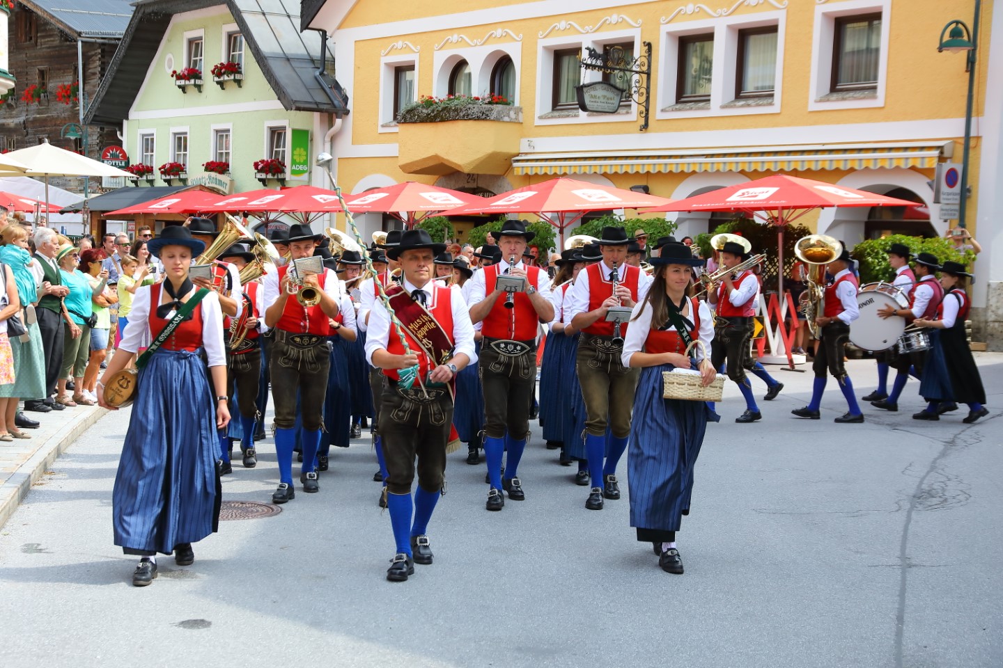 Großarltal Geheimtipps - Umzug beim Musikantenroas